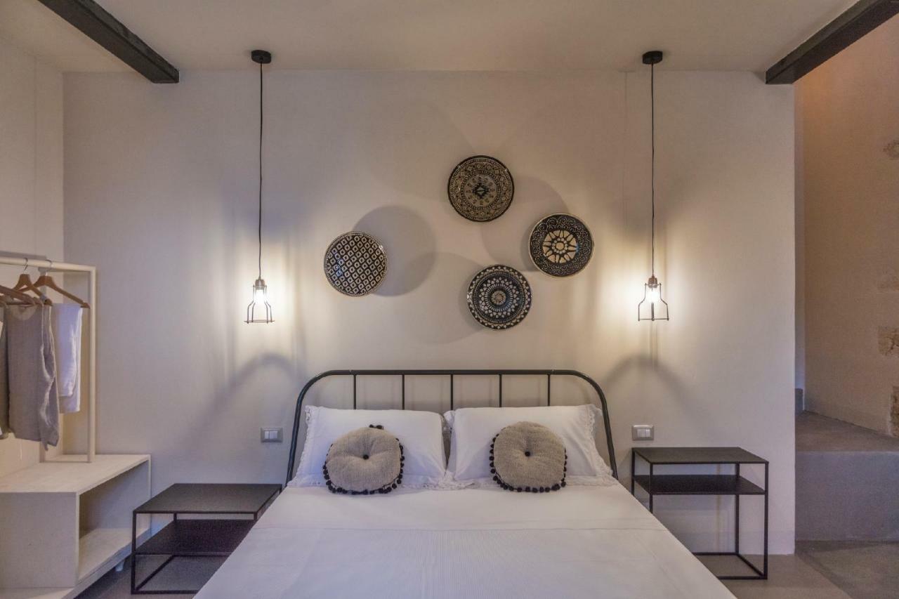 Hostal Terre Di Cavalusi Relais Donnafugata Exterior foto
