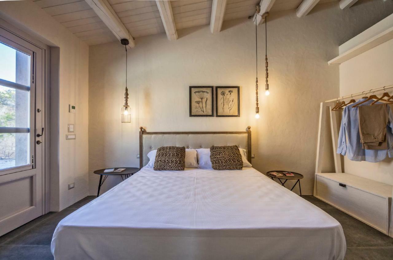 Hostal Terre Di Cavalusi Relais Donnafugata Exterior foto