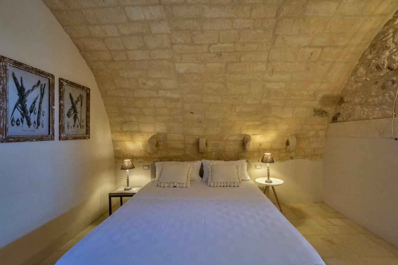 Hostal Terre Di Cavalusi Relais Donnafugata Exterior foto